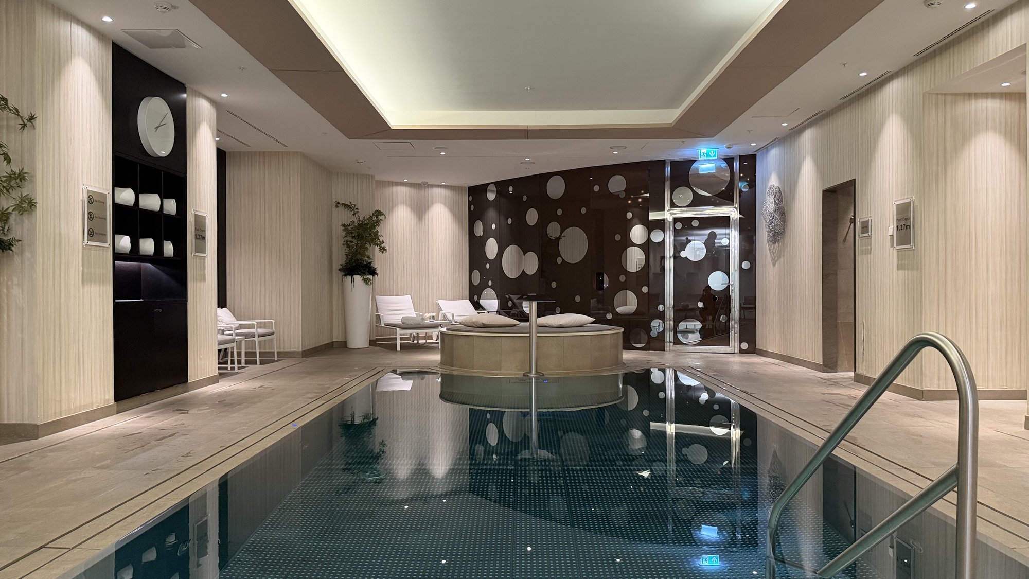 The indoor pool and spa pool
