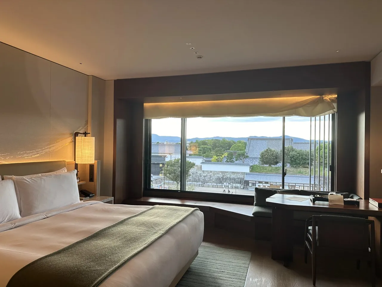 The Nijo Castle View Room with the bed, picture window and desk