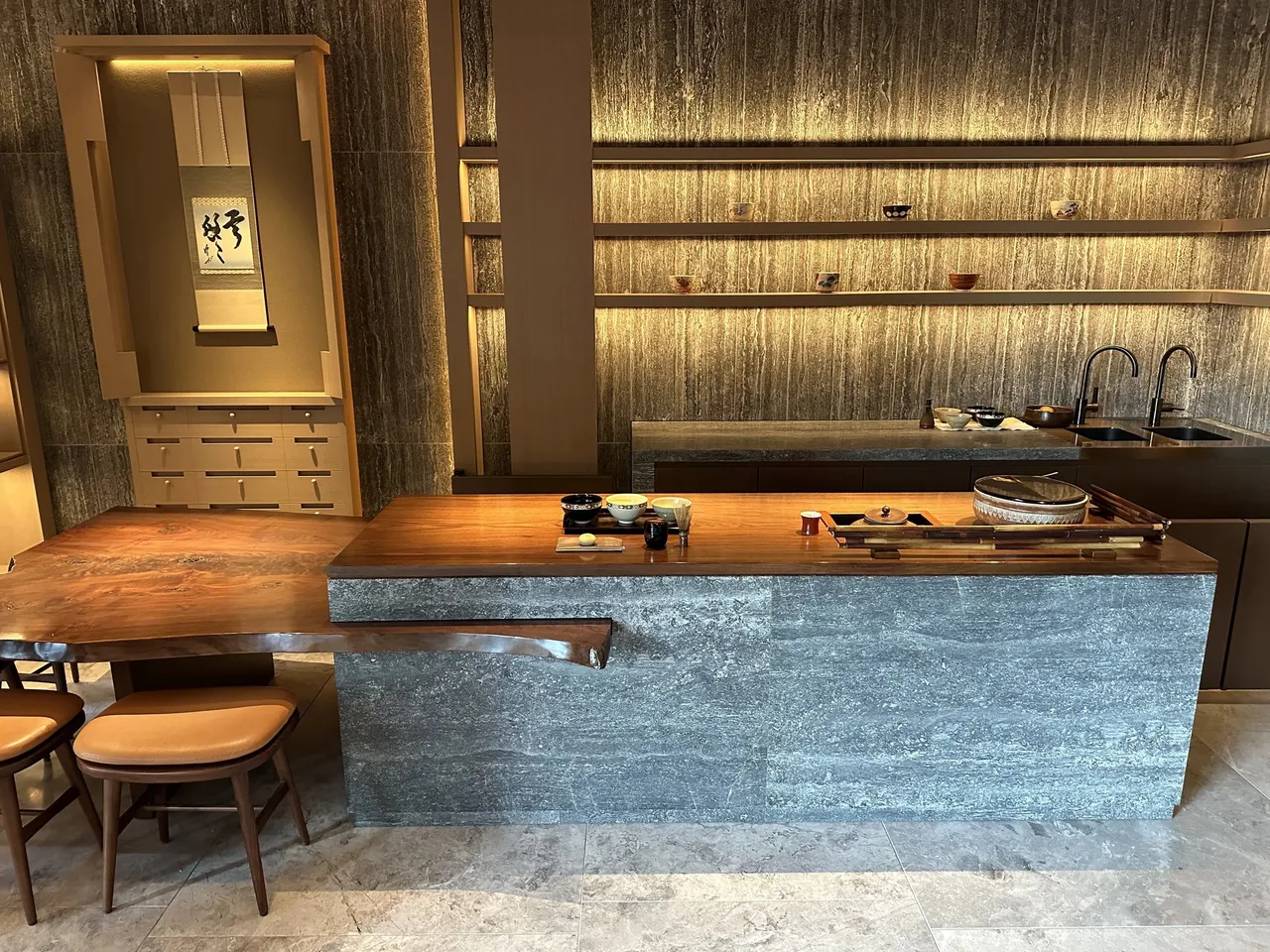 The tea room counter in stone and timber